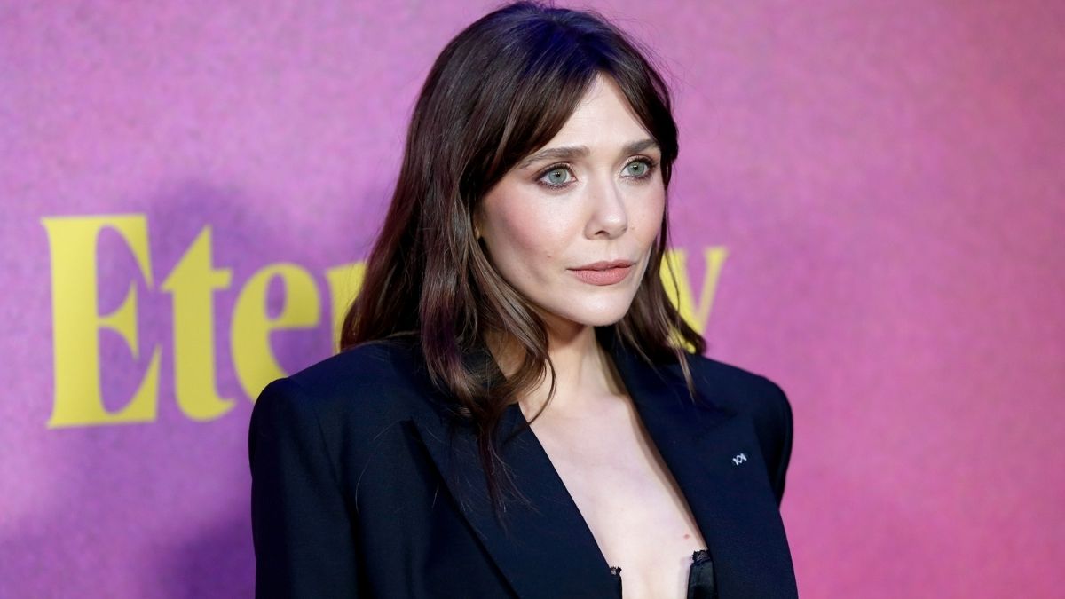 ⭐︎Elizabeth Olsen⭐︎23枚限定 Exquisite Elizabeth Olsen Turns Heads in Bold Bralette Look - Reality Tea