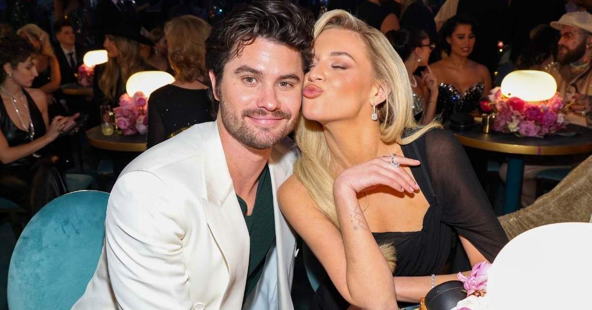 Why Kelsea Ballerini & Chase Stokes Reconciled After Breakup…