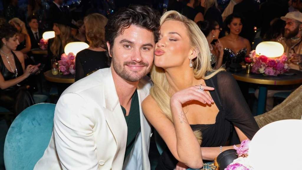 Why Kelsea Ballerini & Chase Stokes Reconciled After Breakup — Source