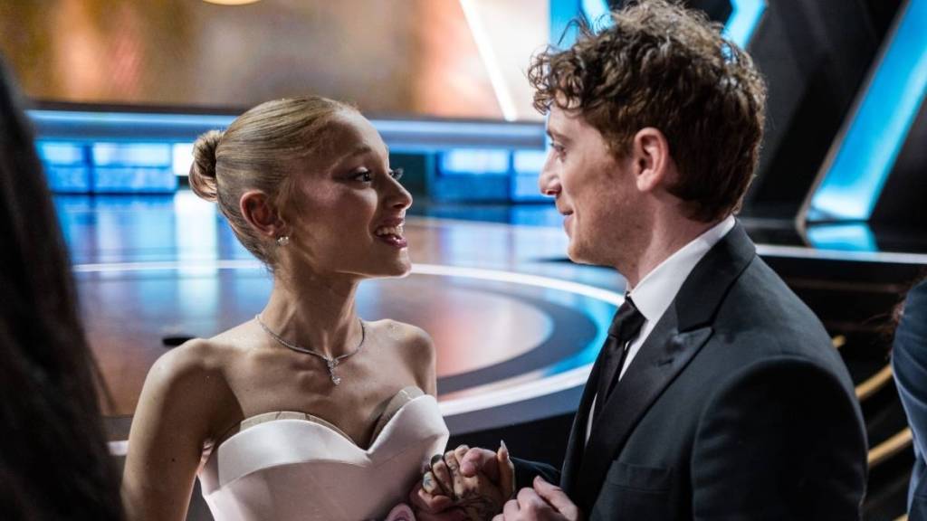 Ariana Grande and Ethan Slater