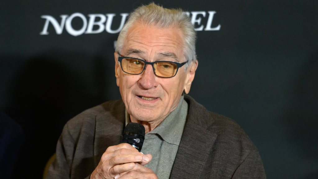 Fans Think Robert de Niro Could Move to Italy