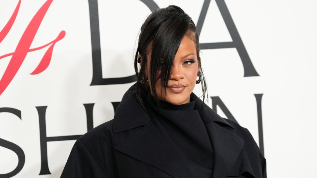 Photos: Rihanna Is Feeling the 'Bob Season' With New Hairdo