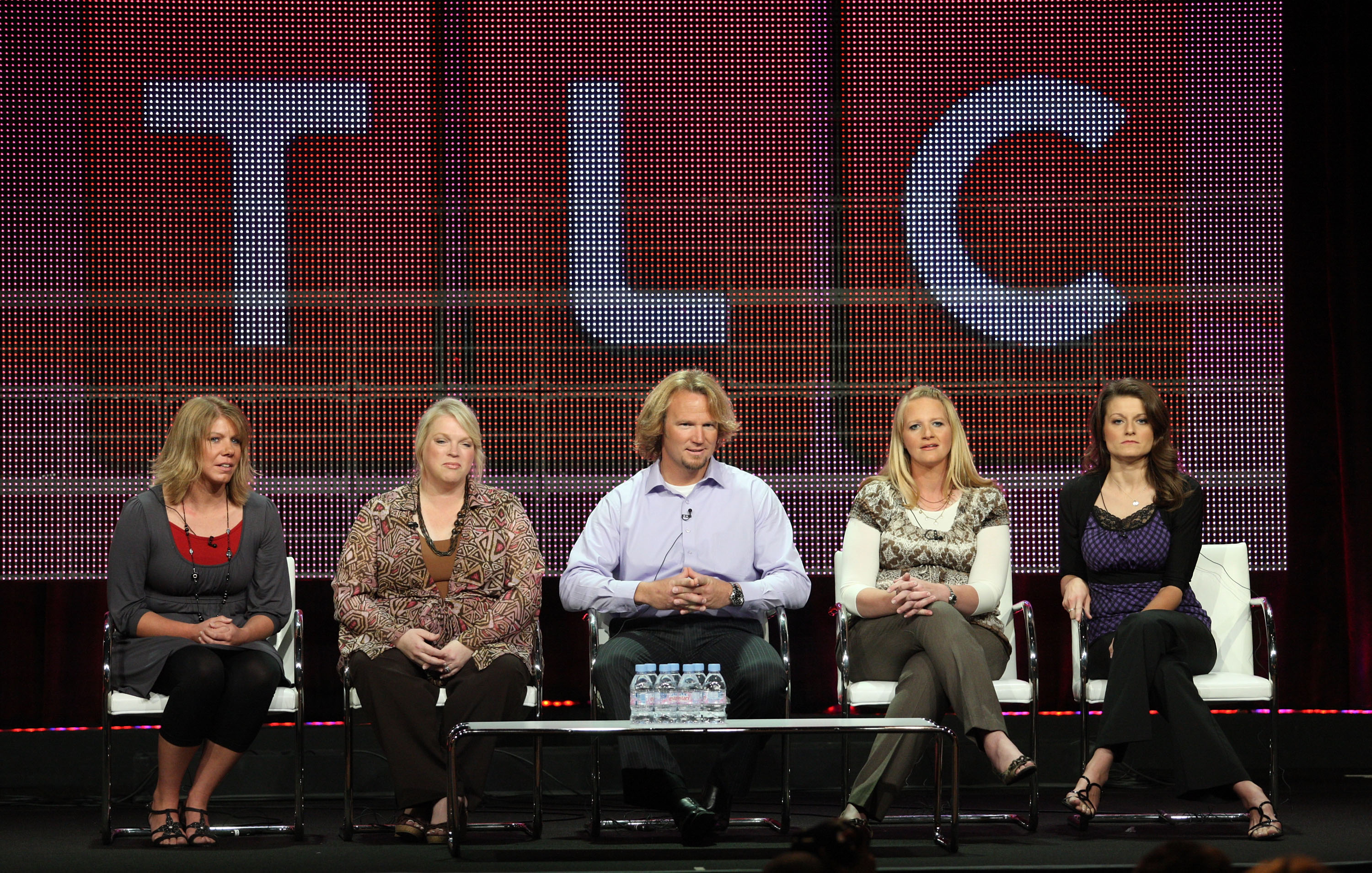 Sister Wives Star Robyn Brown Suggests Kody’s Ex-Wives Influenced