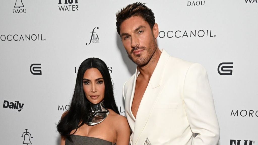 Kim Kardashian’s Besties Feuding Over ‘Proximity’ To Star — Source