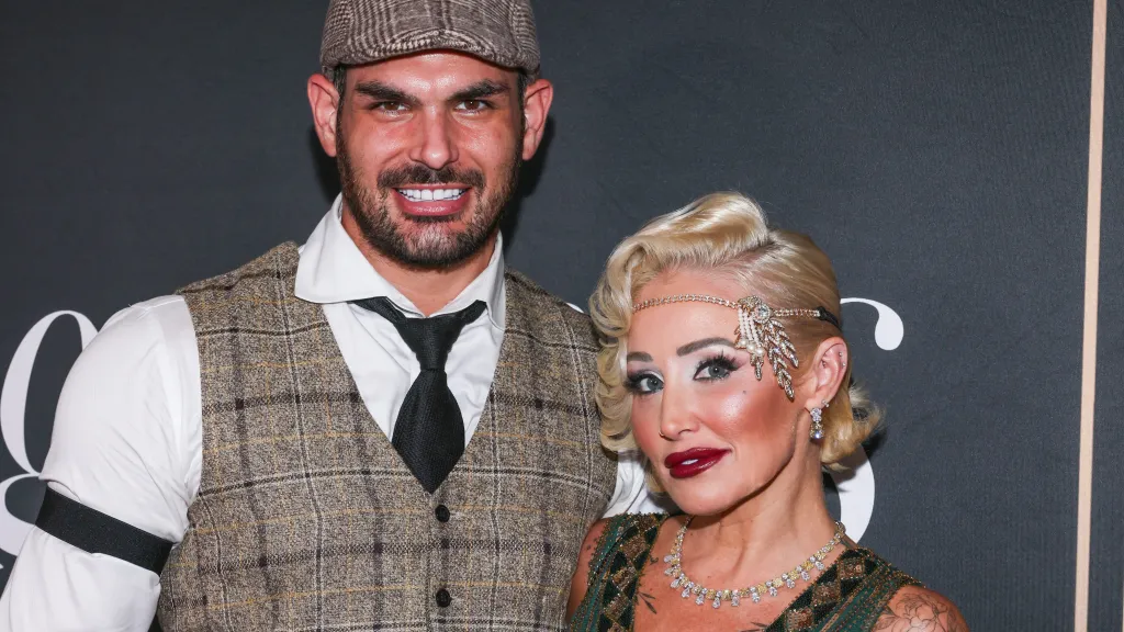 Selling Sunset: Mary Bonnet with Romain