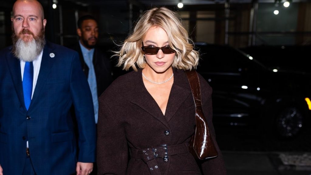 Sydney Sweeney Matches Handbag With Boots for Ultimate Fall Look
