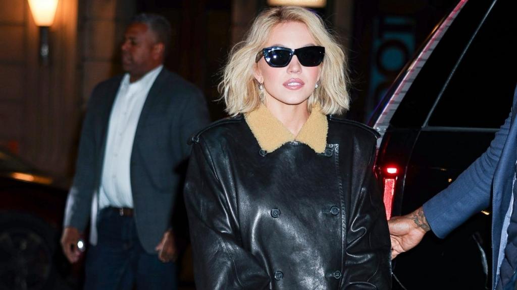 Sydney Sweeney Does Fall Fashion Right in 2 Fur Collar Looks