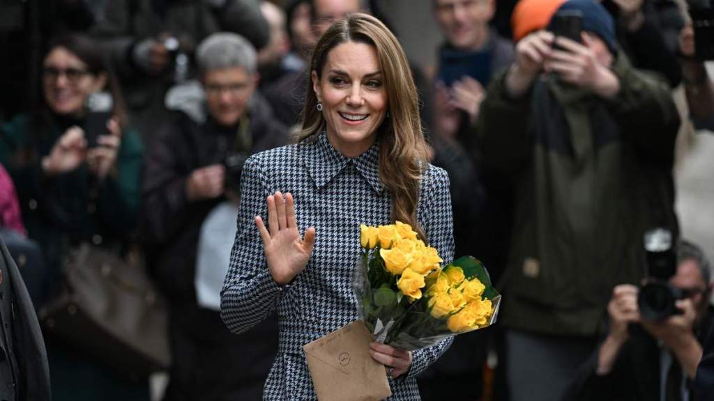 Kate Middleton Shows Modern Princesses Love Rewearing Dresses