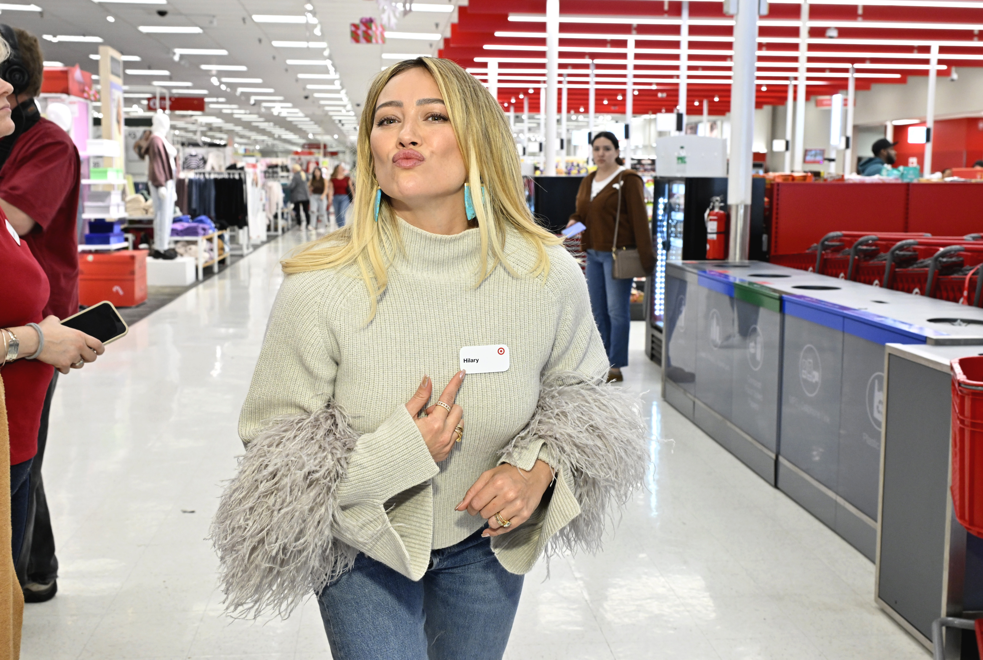 Hilary Duff Net Worth 2025: How Much Money Does the Lizzie McGuire Star ...