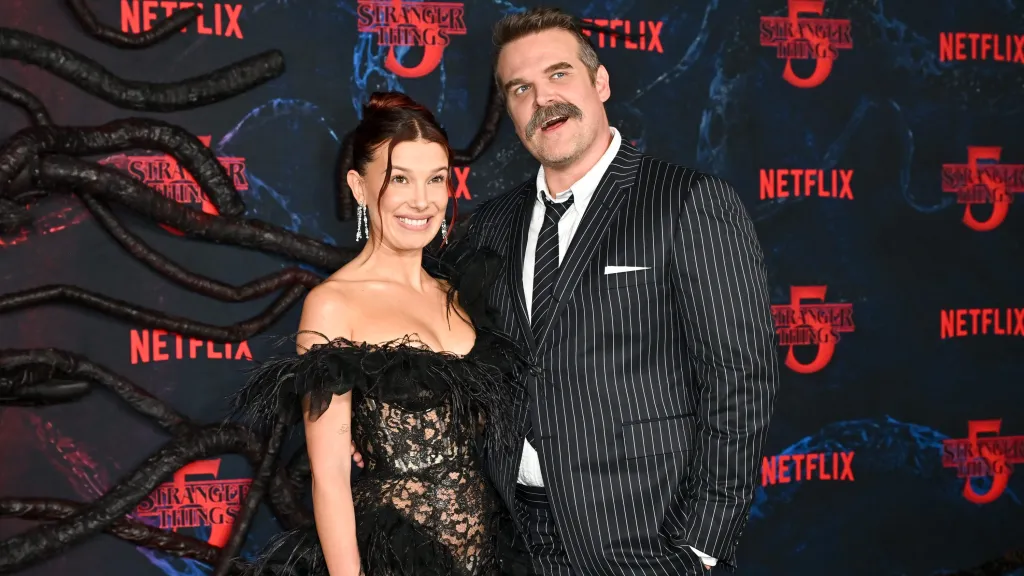 Millie Bobby Brown David Harbour