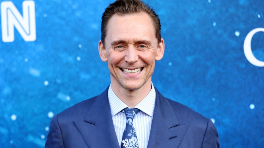 Tom Hiddleston Attended Joe Alwyn's Play in London