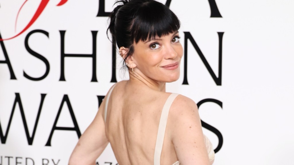Lily Allen Wearing NSFW Bra Top Deserves Second Look