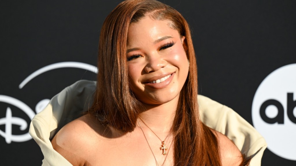 Storm Reid's Bold Neckline Dress Has Fans Saying 'So Tea'