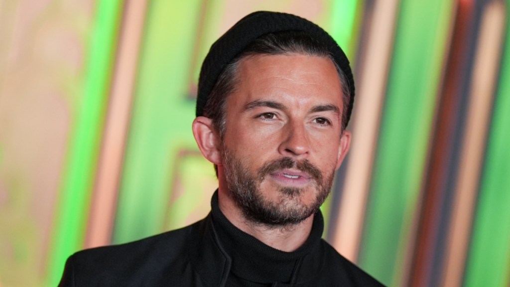 Jonathan Bailey Said This About People Who Bullied Him at School