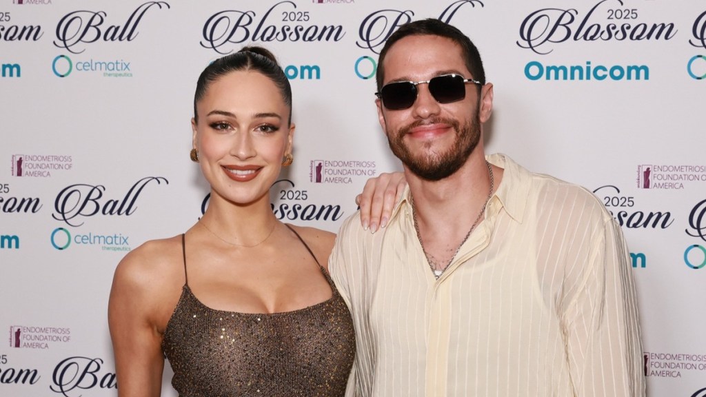 Pete Davidson's Girlfriend Elsie Hewitt Is In 'Absolute Agony'