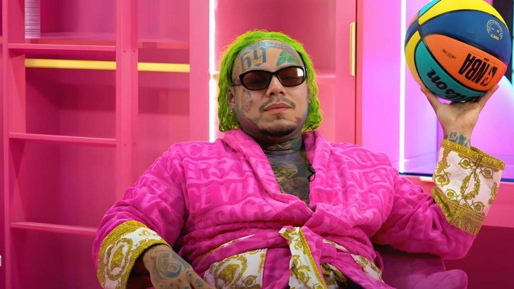 6ix9ine Chooses His ‘F***, Marry, Kill’ Picks Among Top Female Rappers