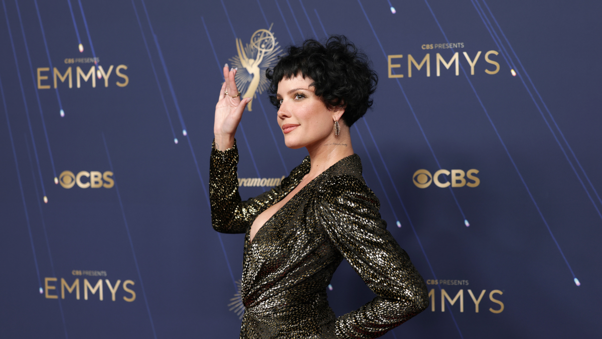 quiz black and gold dress HALSEY main image 1
