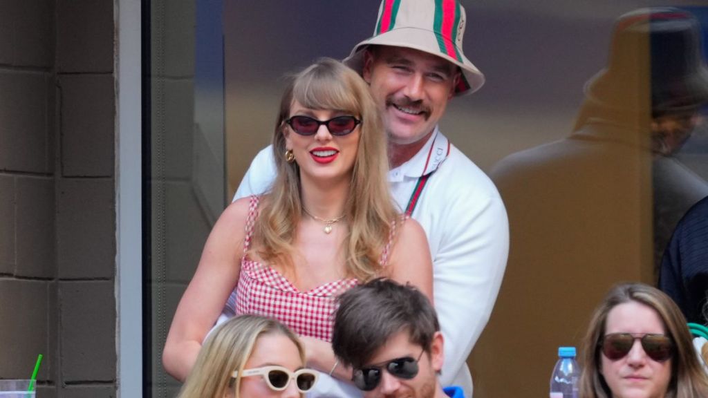 Taylor Swift’s Fans Think Travis Kelce’s Ex Hasn’t Moved on From Him
