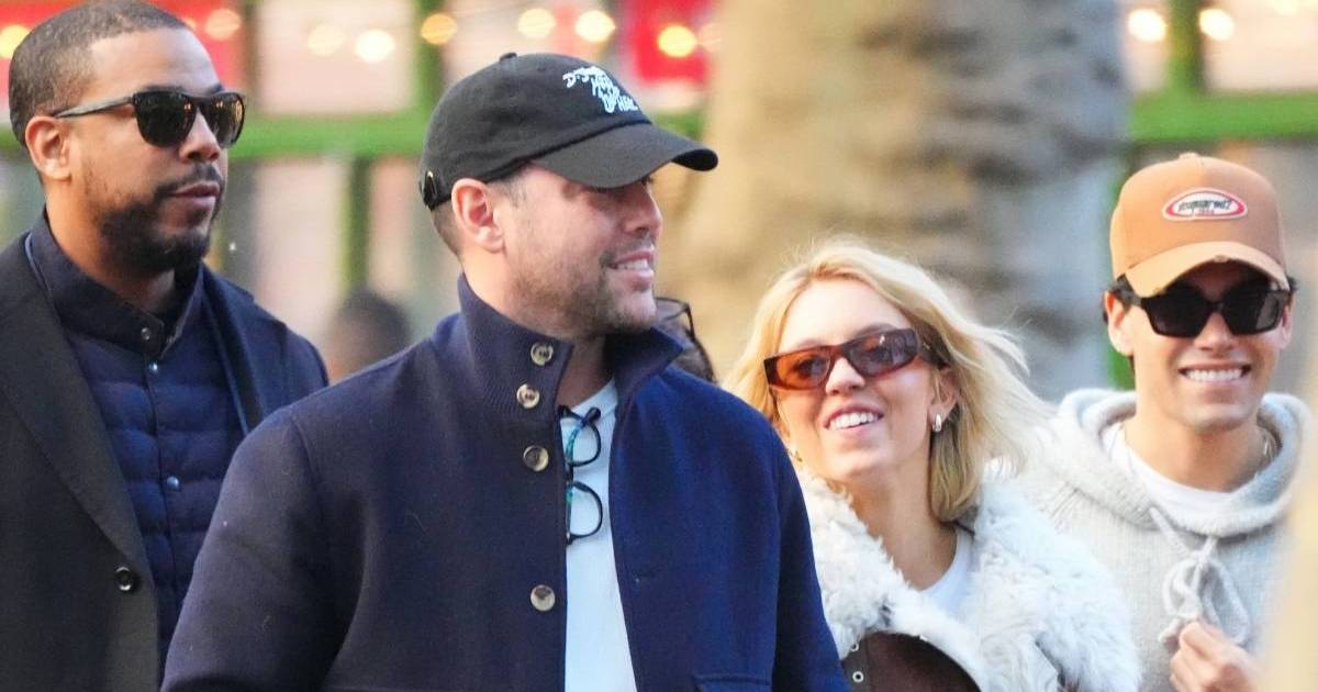 Photos: Sydney Sweeney & Scooter Braun Let Romance Take the Wheel