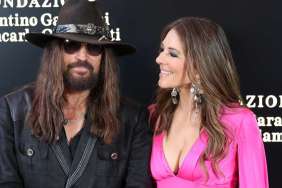 Elizabeth Hurley & Billy Ray Cyrus Don’t Talk ‘Daily’ — Source
