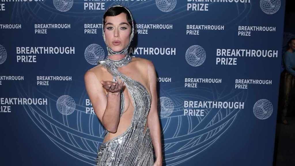 Katy Perry's Strapless Minidress Nails the Perfect Bedazzle