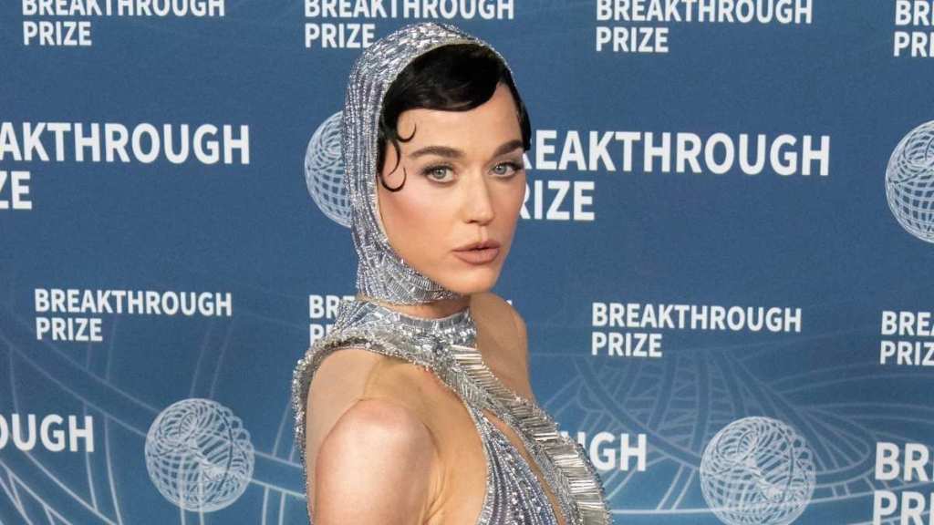 Katy Perry Turns Heads in Strapless Mini-Dress