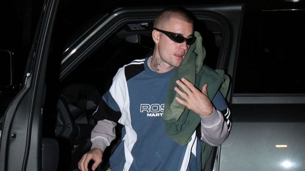 Justin Bieber Was 'Definitely Smoking' Before Getting Rib Injury — Source