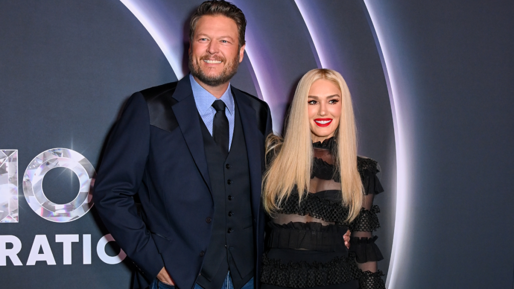 Gwen Stefani & Blake Shelton Didn't Attend CMAs Amid Divorce Rumors