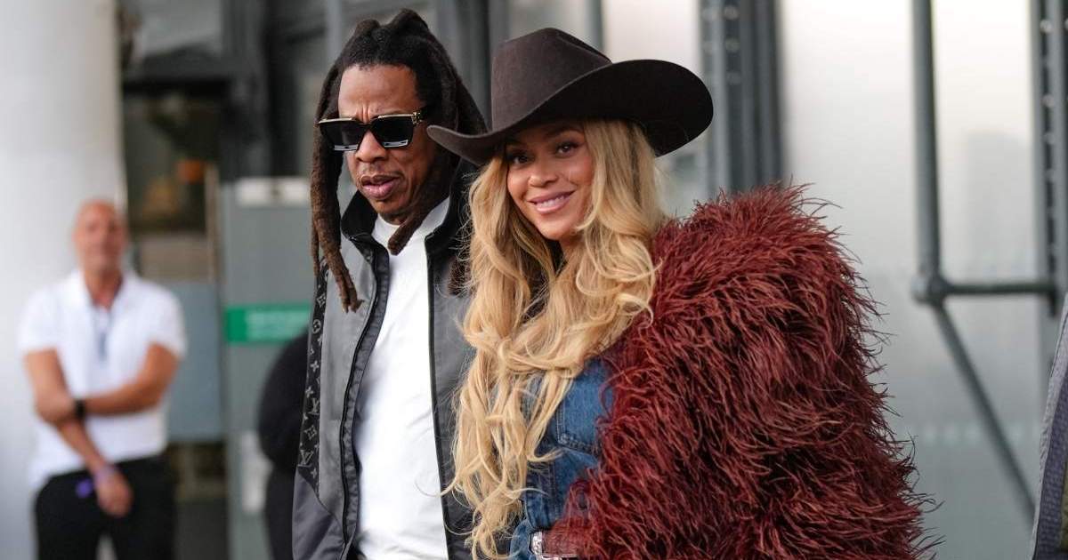 Beyoncé & Jay-Z Avoided Paps at Kris Jenner’s Birthday…