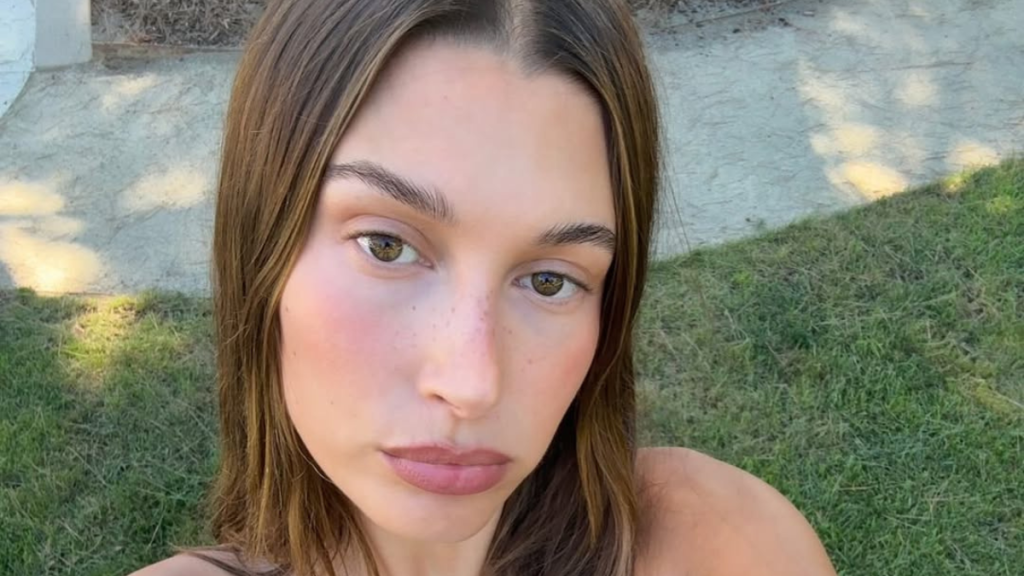 Hailey Bieber's Beach Photos Make Her Look Like a 'Princesa'