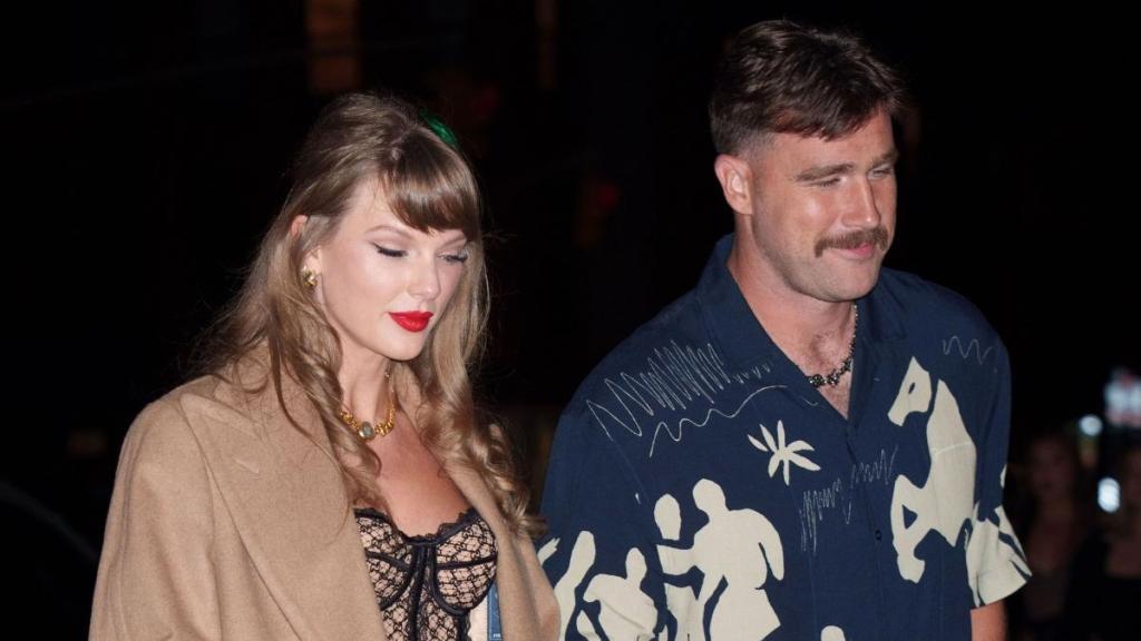 Photos: Taylor Swift's Sheer Stockings on Date Night Steal the Show