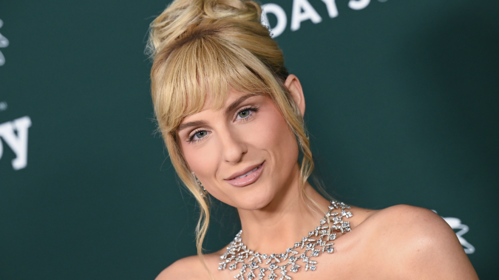 Meghan Trainor’s Strapless Gown Channels Fairytale Glam