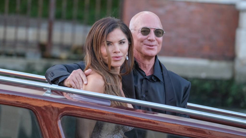 Jeff Bezos & Lauren Sanchez 'Quietly Seize Control' of Met Gala — Source