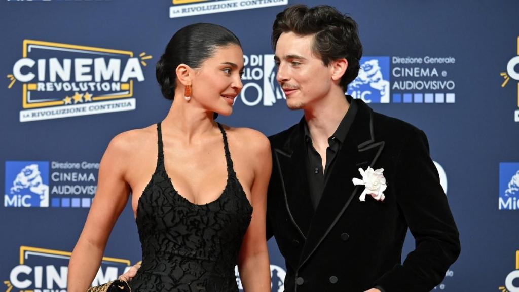‘Spotlight Addict’ Kylie Jenner Getting on Timothee Chalamet’s Nerves — Source