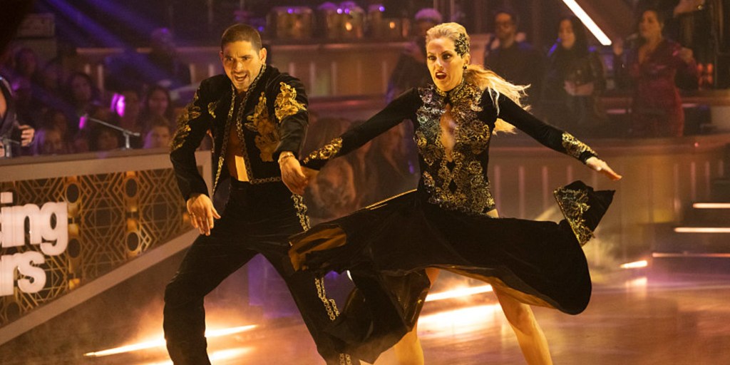 Elaine Hendrix and Alan Bersten