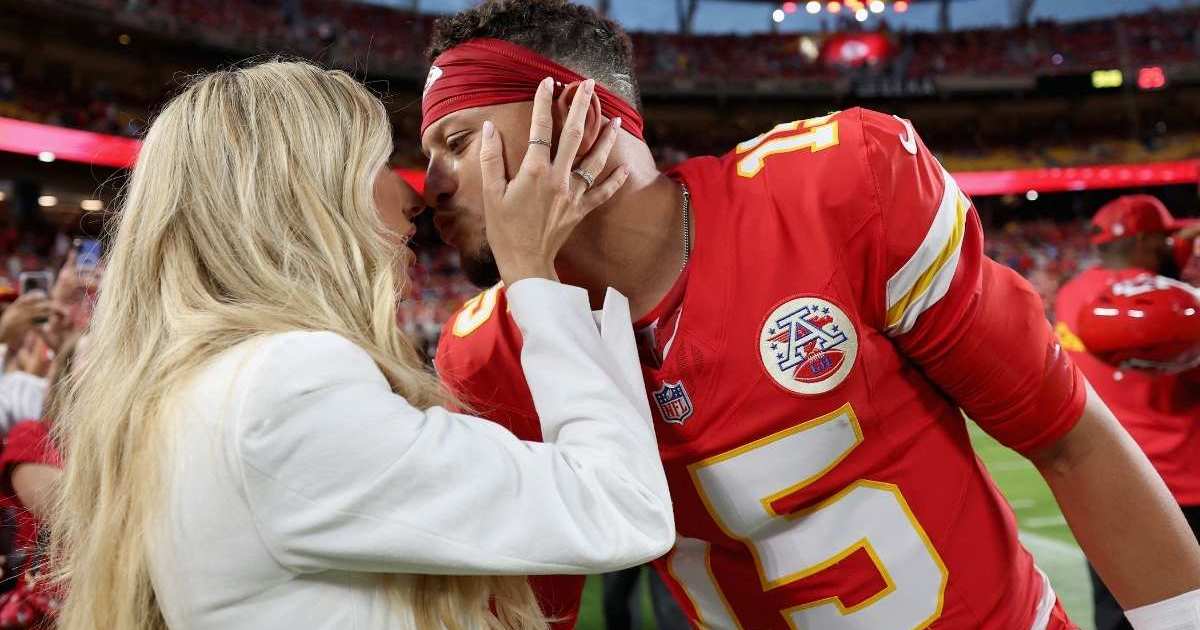 Cowboys Star Deletes Instagram Story About Patrick Mahomes’ Wife