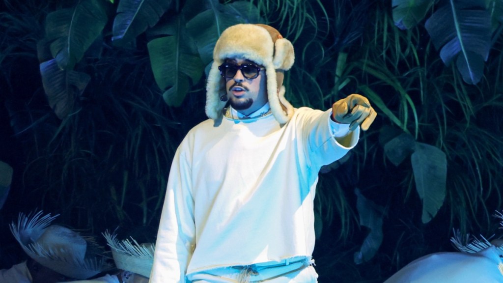 daddy yankee gasolina bad bunny super bowl