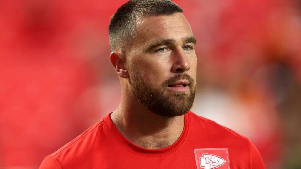 kylie kelce podcast travis kelce