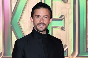 ryan reynolds jonathan bailey wicked for good