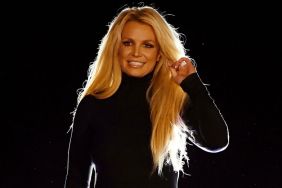Britney Spears Poses in Bed While Wearing Nothing