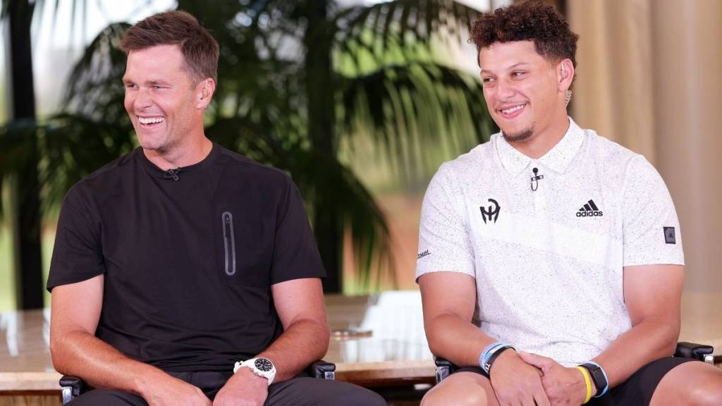 Chiefs' Patrick Mahomes Receives Advice From Tom Brady