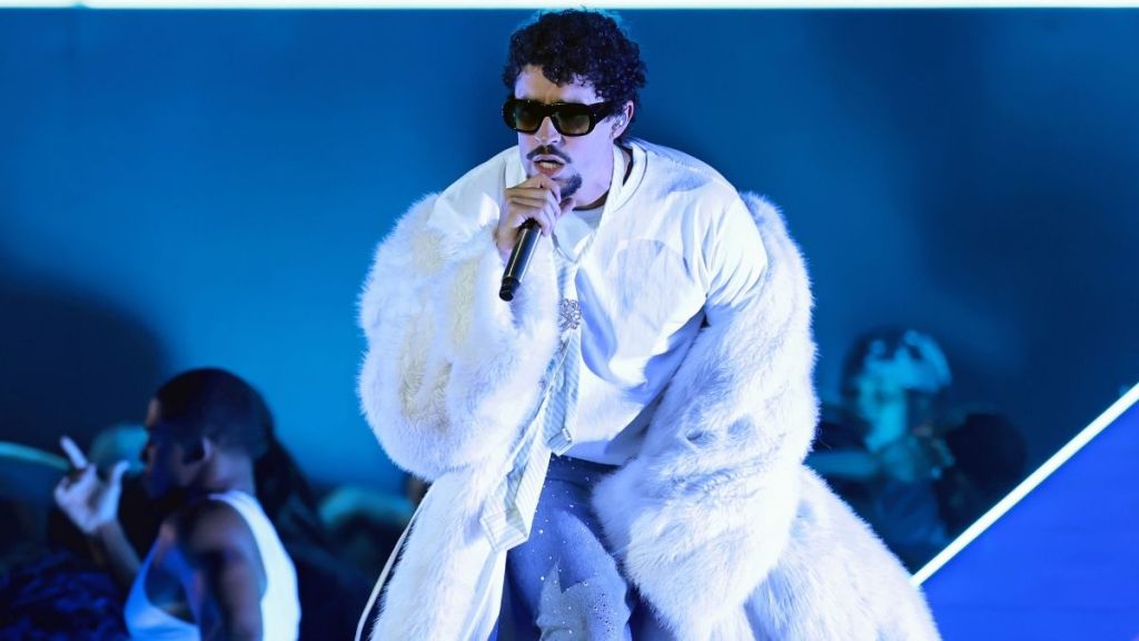 Bad Bunny’s Clip Grooving Taylor Swift’s Hit Song Debunked