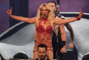 Bikini-Clad Britney Spears’ Video Shows Moves Like Never Before