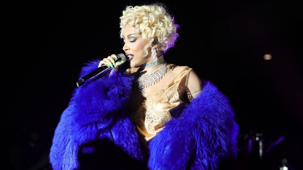 Doja Cat in Blue Bodysuit Will Leave You Wanting for More