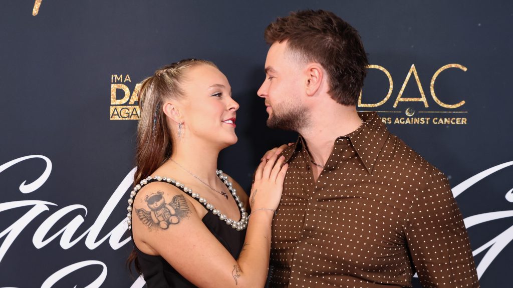 JoJo Siwa and Boyfriend Chris Hughes