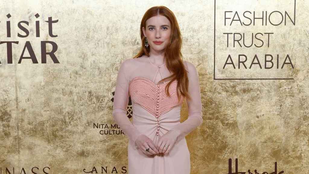 Emma Roberts Poses With Look-Alike Doll in Matching Outfits