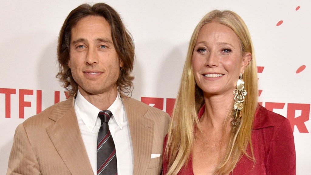 Gwyneth Paltrow Feels 'Alone' During Holidays With 'Grinch' Husband