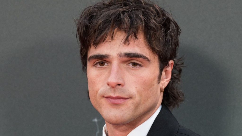 Jacob Elordi Confronts Paparazzi in Heated New Clip