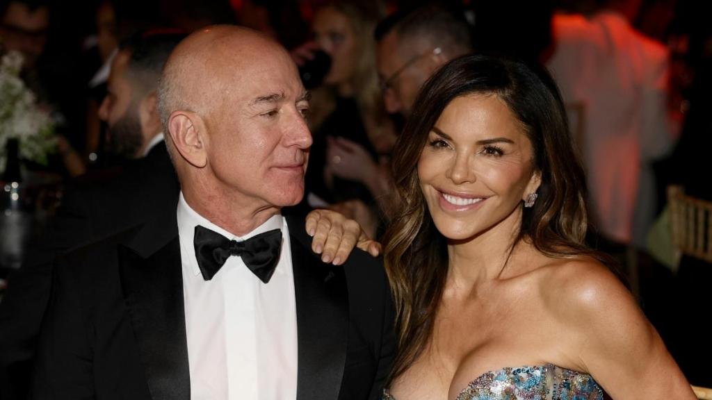 Jeff Bezos & Lauren Sanchez’s $175M Mansion Features UFO Structures — Report
