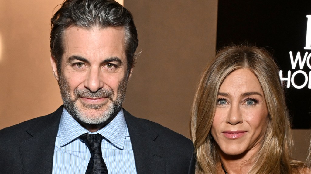 Jennifer Aniston's Holidays Could End With Engagement — Source